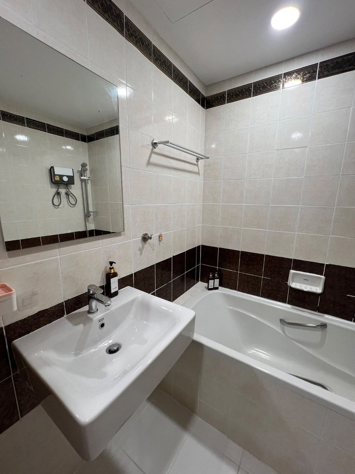 picture United Tower Thonglor | Spacious 2-Bedroom Fully Furnished Apartment for Rent - 12/12
